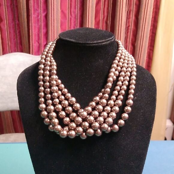 Elegant Five Strand Faux Graduated Pearl Necklace Cottagecore Grandmacore - Picture 1 of 6
